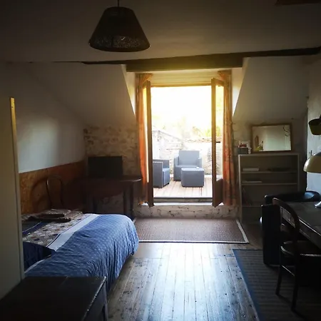 Chambres Avec Salle De Bains Et Cuisine En Centre Ville Argenton Sur Creuse Exterior photo